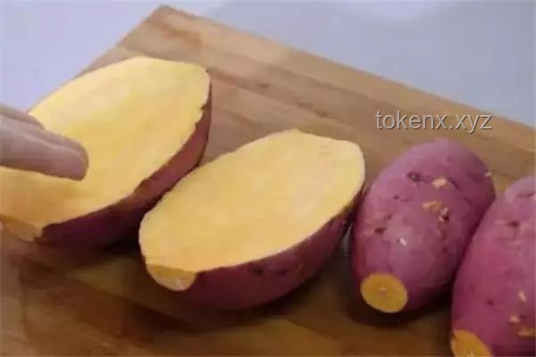 加热粽子时，用水煮还是上锅蒸？正确方法让你粽香四溢！